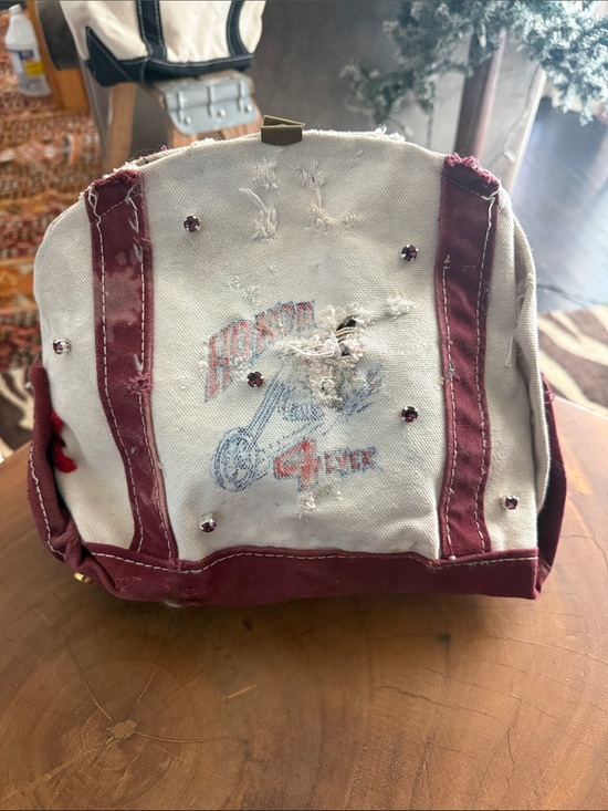 L.L. Bean Handbags - THE IT SUMMER BAG - THE BOAT-YARD | THE CLUTCH IN VINTAGE WINE
